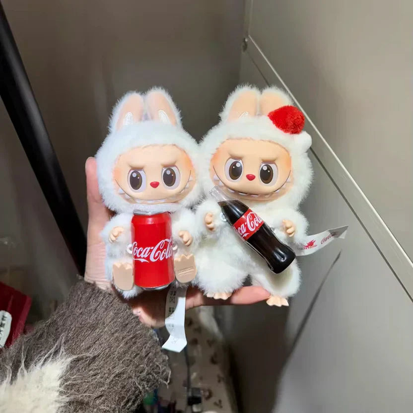 Peluche Labubu en vinyle x Coca-Cola