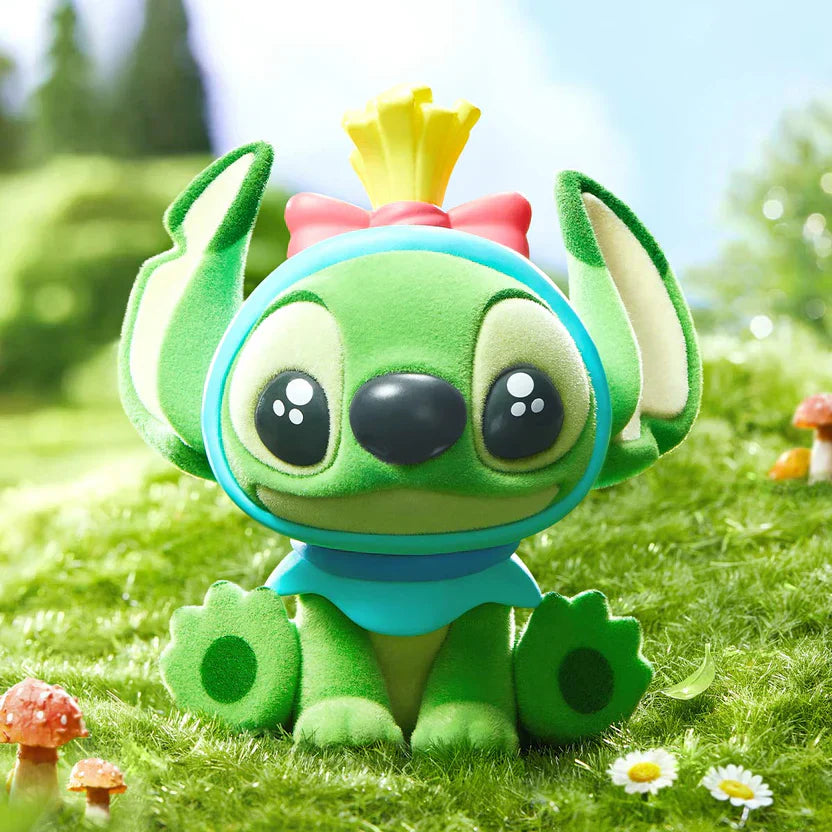 Labubu x Disney Stitch - Figurine de collection Little Emotion